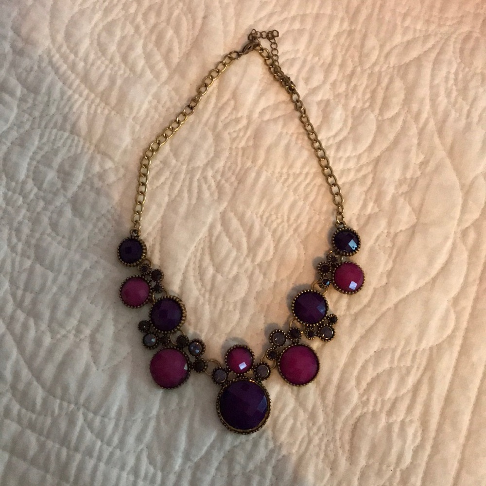 Statement necklace